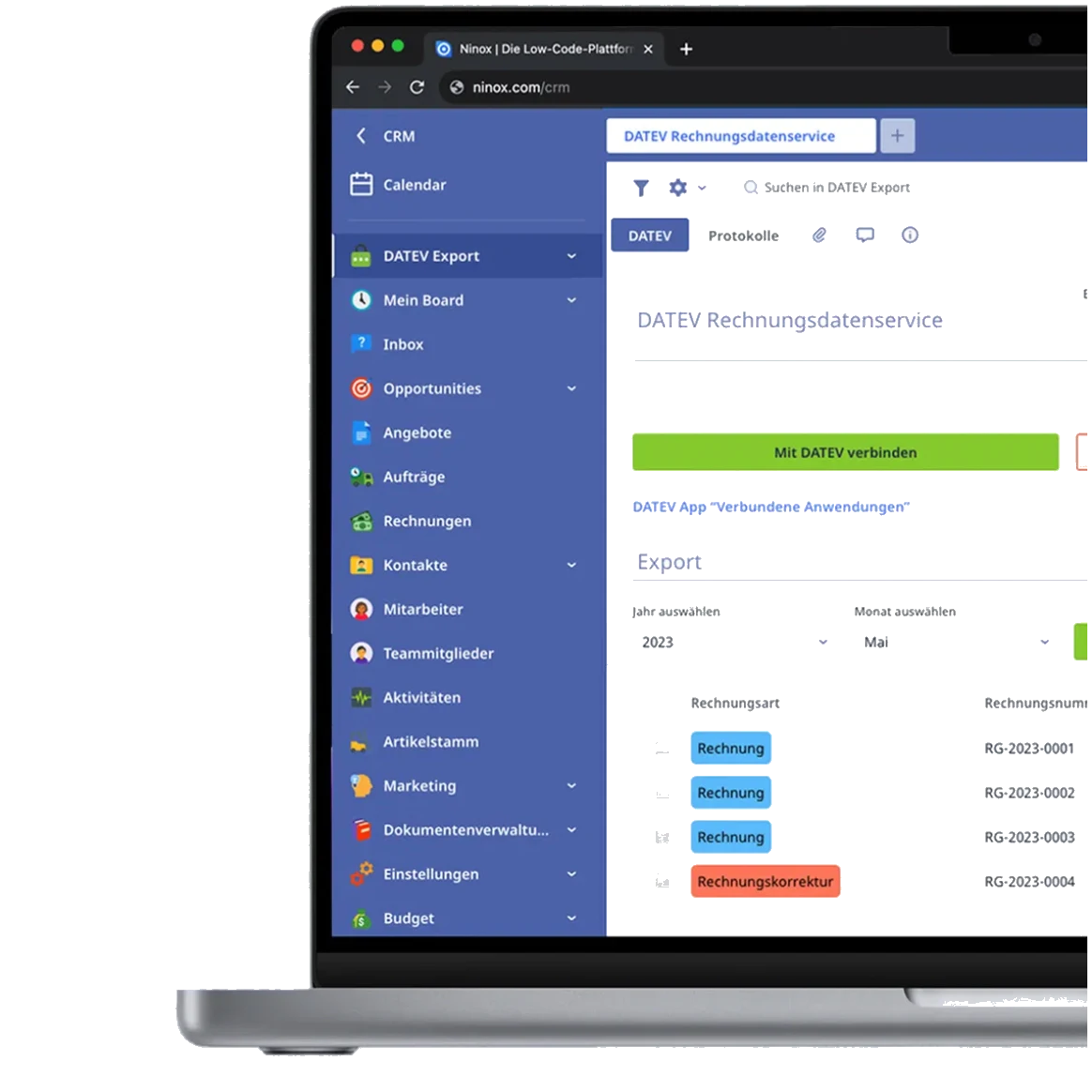 Ninox CRM con módulos de contactos, pedidos, facturas y exportación DATEV en un MacBook